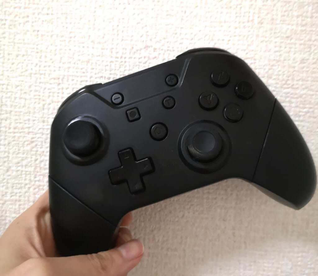 サードパーティ製コントローラー